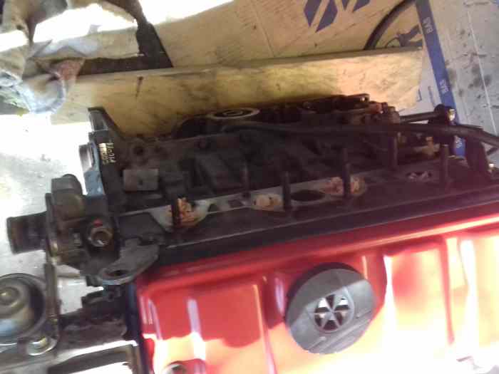 Moteur 205 rallye Soupape tordue 1