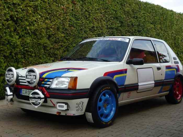 PEUGEOT 205 GTI 1.6L groupe A PTH valide 0