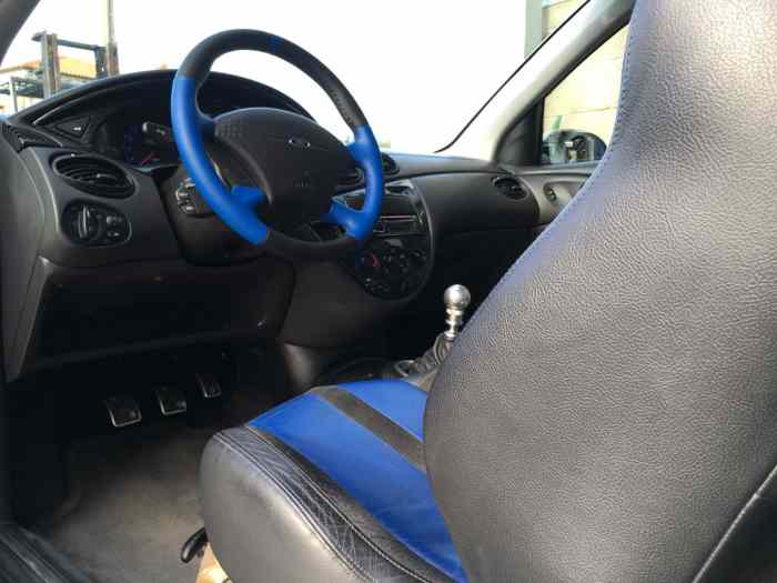 FORD FOCUS RS 5