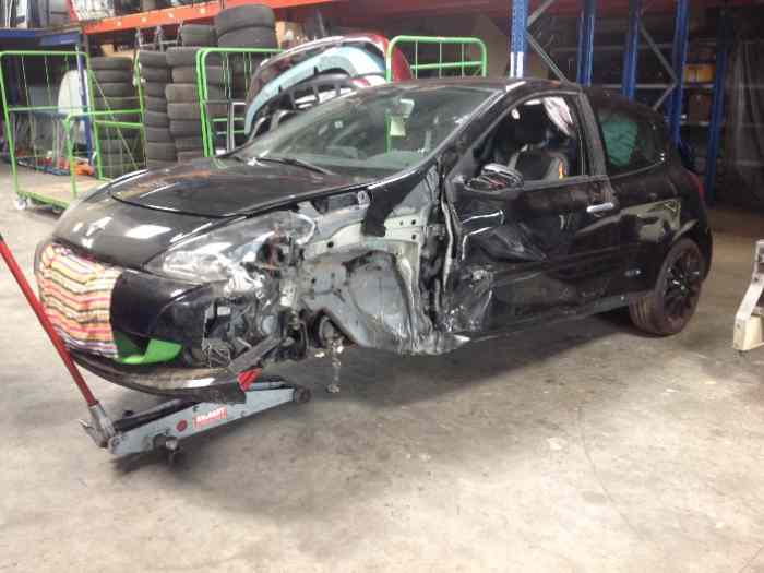 Clio 3 Rs Gordini phase 2 accidenté 0