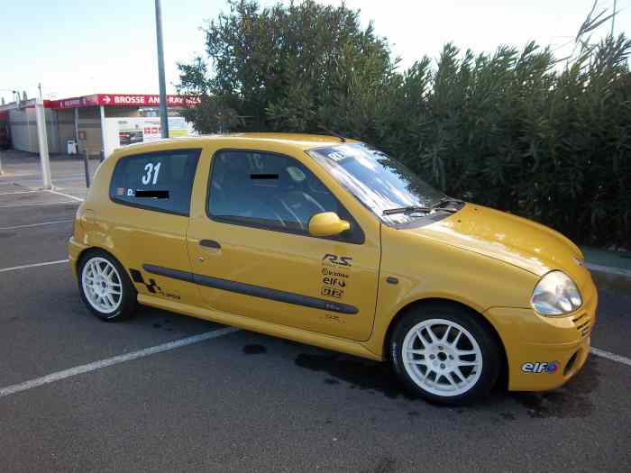 Clio 2 RS phase 1 restaurée 10000kms - pièces et voitures de ...