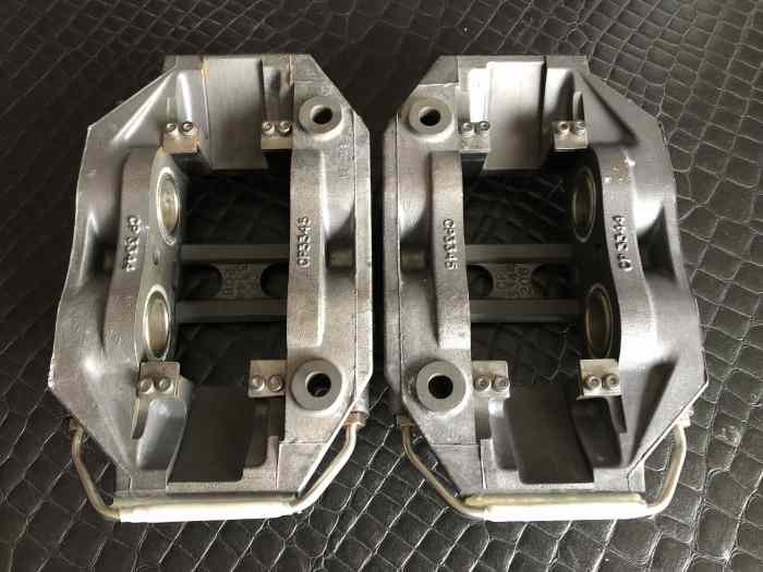 2 etriers AP RACING CP3645 ( TYPE 3344 / 3345 ) RADIAL 130MM NEUFS ...