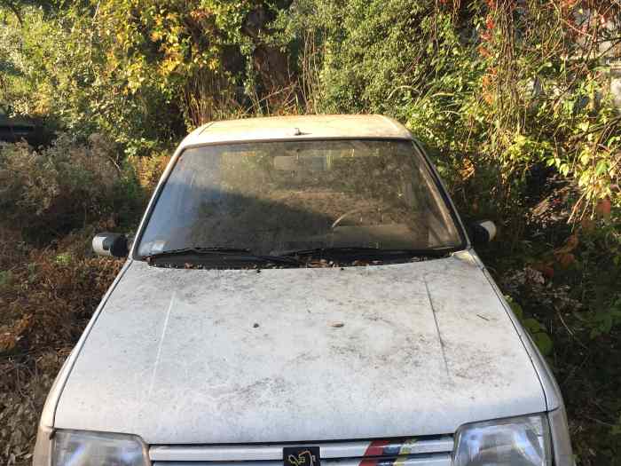 PEUGEOT 205 RALLYE ENTIERE POUR PIECES