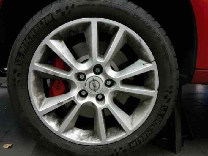 Freinage Opel Astra G/H, Zafira A/B - 4 pot Big Brake Kit Brembo.