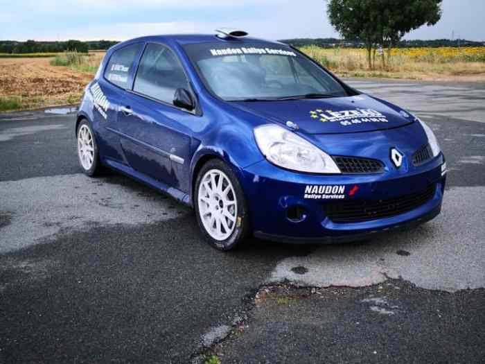 NAUDON RALLYE SERVICES loue Clio R3 MAX FULL 0