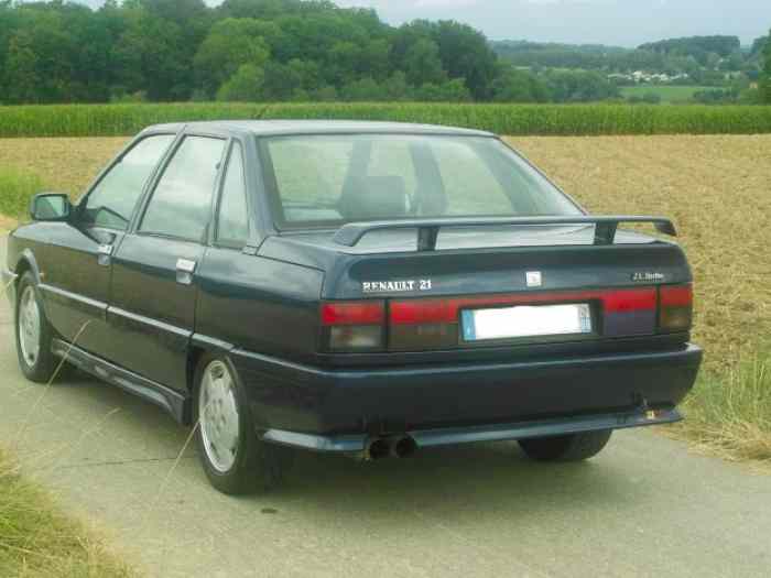 Renault 21 2L Turbo 2