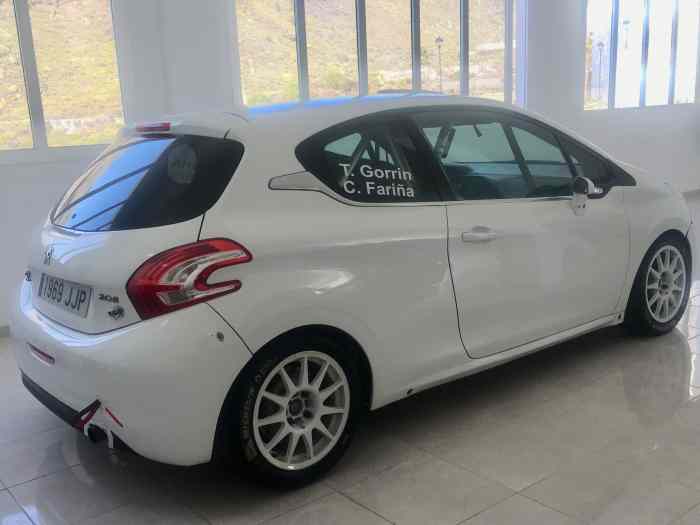 Peugeot 208 R2 spain 3