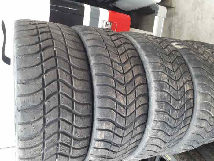 Aldero Rallysport Vends lot pneus racing Pirelli 18 pouces . 3
