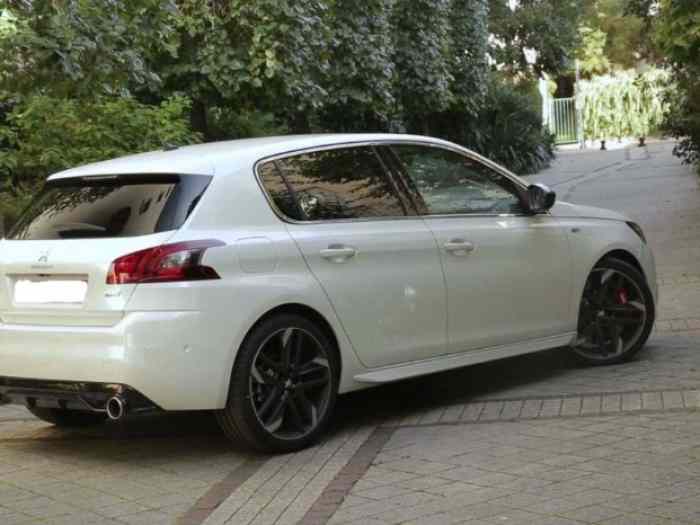 Peugeot 308 GTI 1.6 THP 270 CH 1