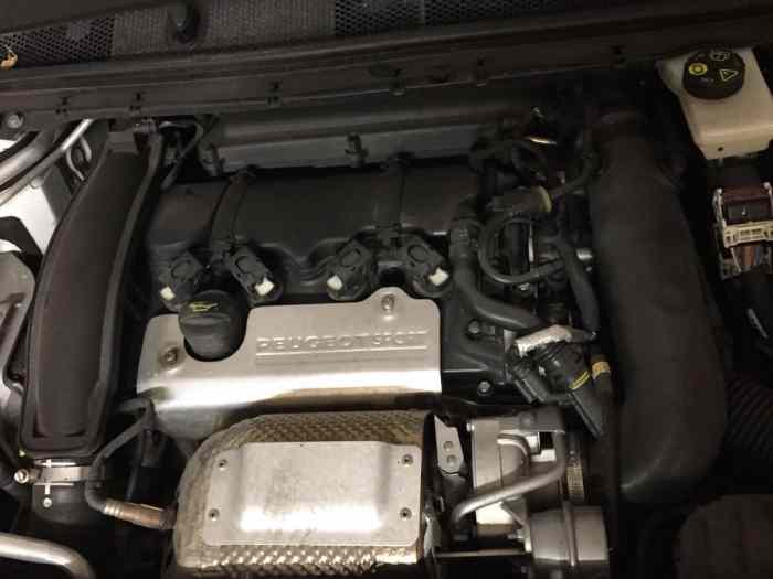 Peugeot 308 GTI 1.6 THP 270 CH 3
