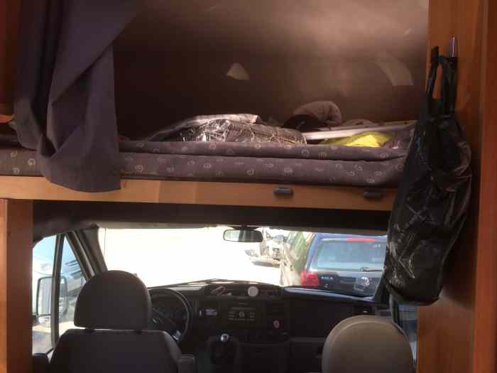 CAMPING CAR OXYGEN CAPUCINE C7000 140 CV GRANDE SOUTE 5