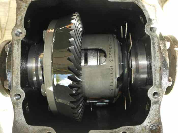 BMW - Pont Court - autobloquant - 4.45 - 188mm – E30 - E34 0