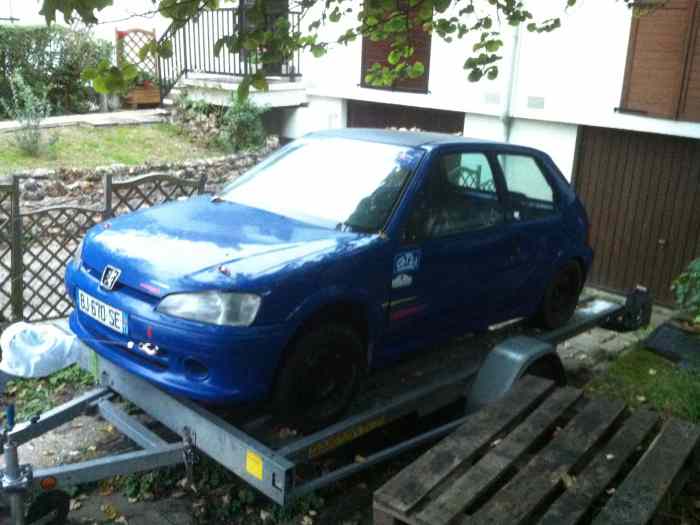 Caisse 106 rallye phase 2 avec carte grise