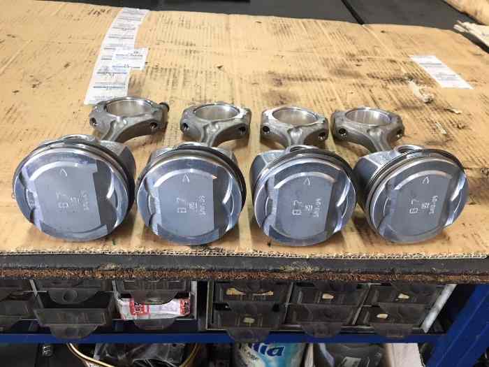 Pistons bielles AAC clio 3 RS origine 0