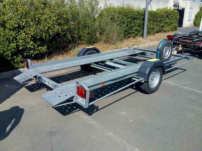Remorque porte voiture Trigano 1300kgs 1