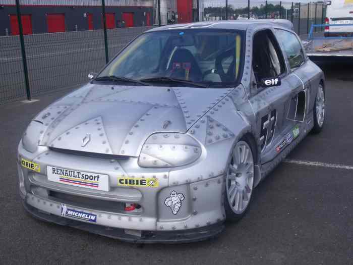 clio v6 trophy 0