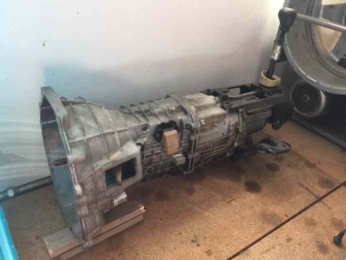Boite à vitesse Ford Escort Turbo 4*4 1