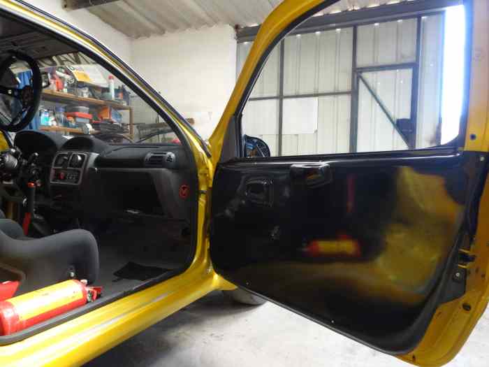 clio 2rs1 large 3
