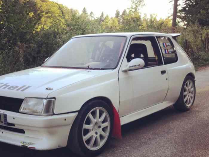 Peugeot 205 Maxi passport F2014 et carte grise 0