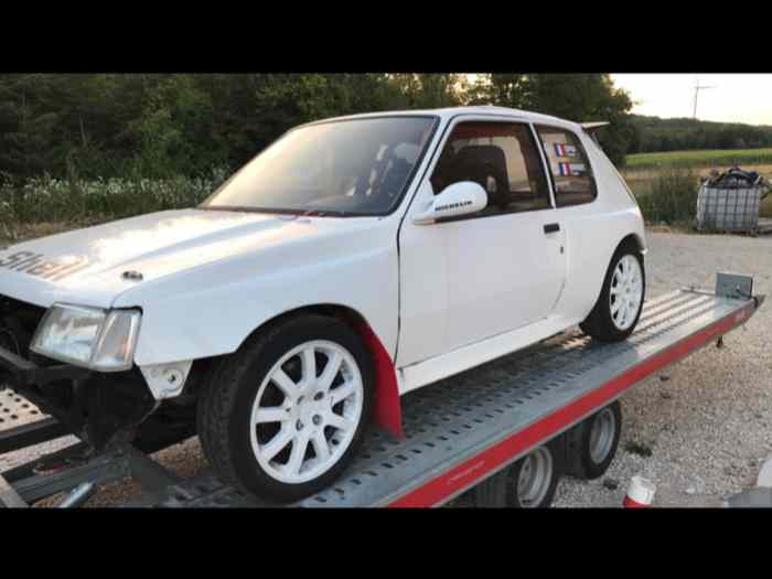 Peugeot 205 Maxi passport F2014 et carte grise 1