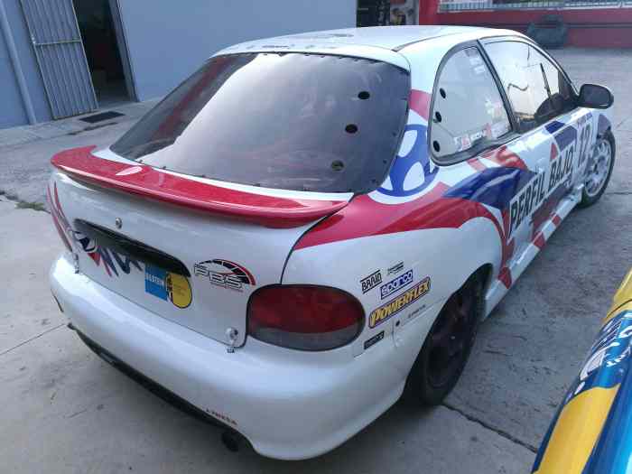 Se vende Accent 2.0 2