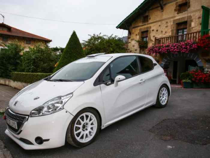 VENDU!! MERCI MIKADO ET TOTS PEUGEOT 208 R2 PAYS BASQUE (ESPAGNE) 0