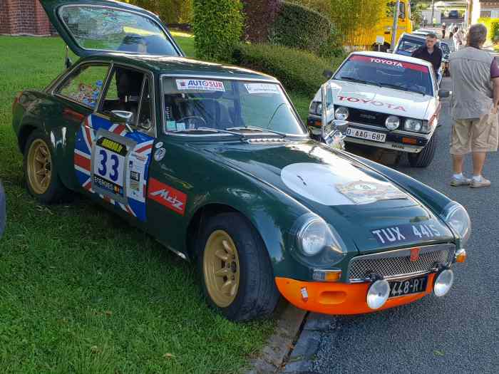 MG B GT Sebring Replica 2