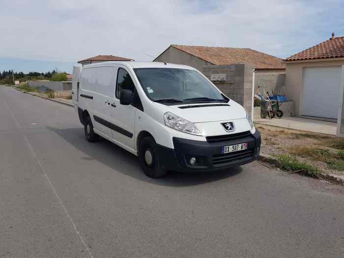 Peugeot EXPERT 2.2l HDI 120CV BOITE6 LONG 3 PLACES 0