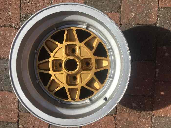 2 jantes 8x13 pour Simca ou FIAT