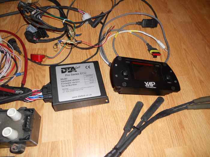 KIT SX-DASH AVEC CALCULATEUR DTA S40 1
