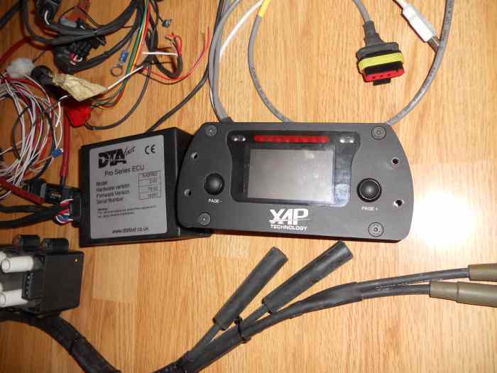 KIT SX-DASH AVEC CALCULATEUR DTA S40 0
