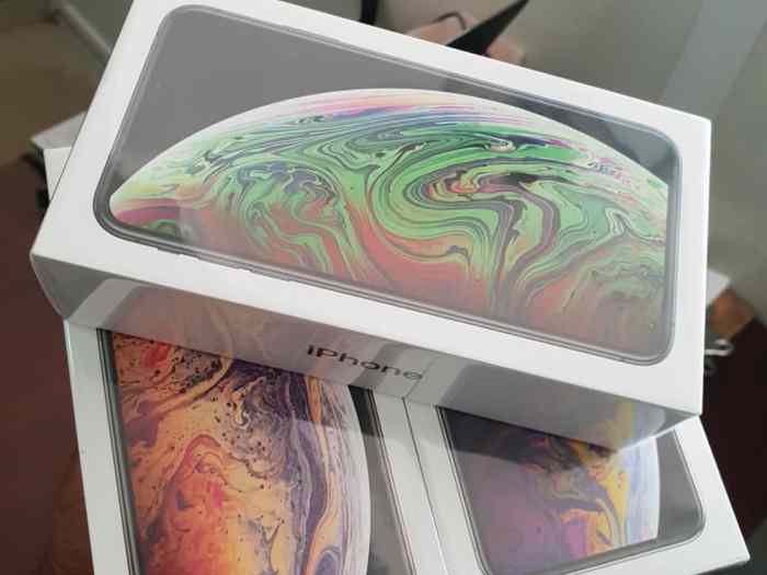 Apple iPhone Xs 550 EUR Apple iPhone Xs Max iPhone X 380 EUR 8 Plus 350 EUR 0