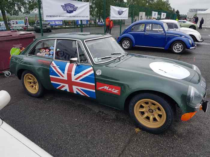 MG B GT Sebring Replica 3