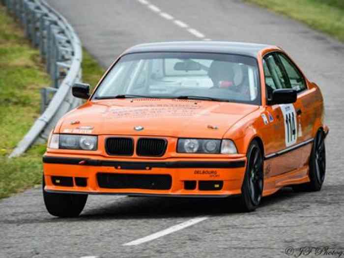bmw 325i e36 – photo 1 sur 6