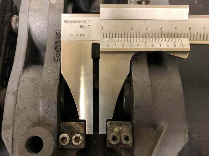 2 etriers AP RACING TYPE 3344 MONOPLACE FIXATION  RADIAL 130MM 4