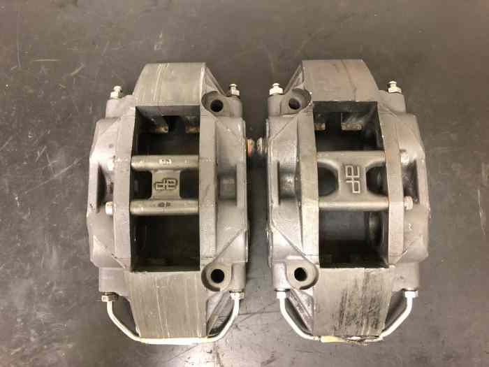 2 etriers AP RACING TYPE 3344 MONOPLACE FIXATION  RADIAL 130MM 3