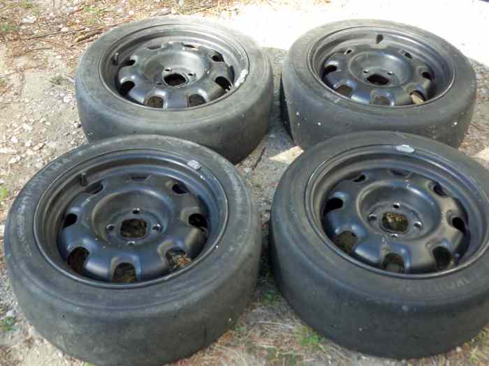 jantes clio/gt turbo ou autre et pneus en 15 0