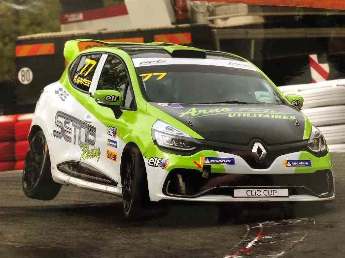 A saisir Clio Cup 4 0