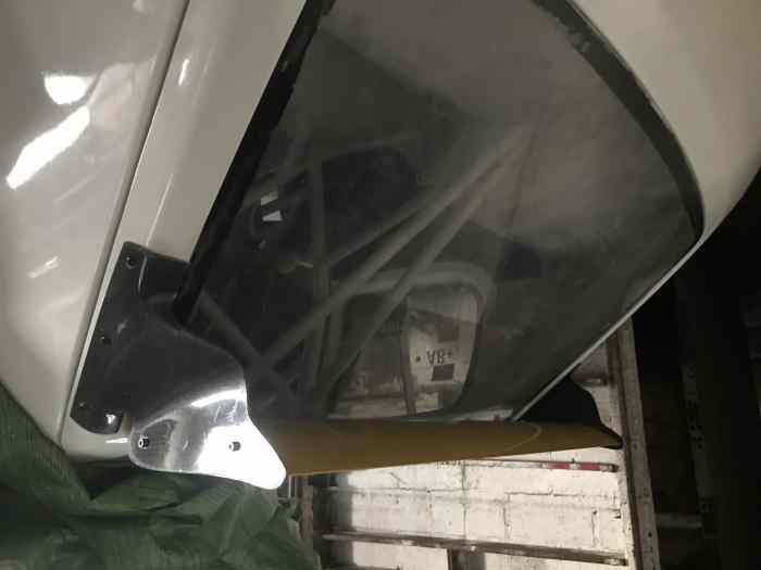 aileron 205 F2000