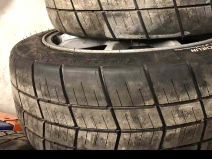 Michelin PB00 neuf 18 pouces 0