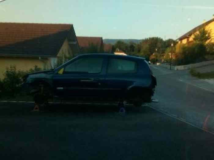 Clio 2 rs 2  début de projet