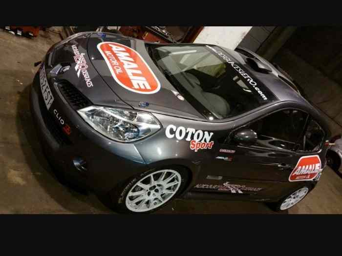 RENAULT CLIO R3 1