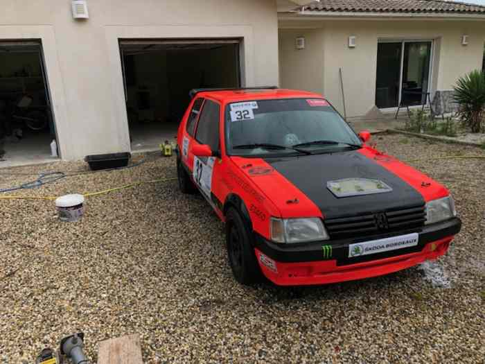 205 gti 1