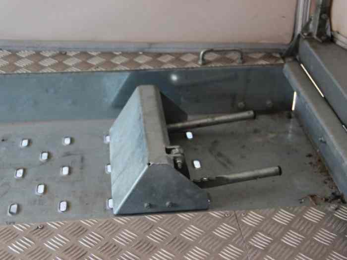Remorque porte voiture fermée 4