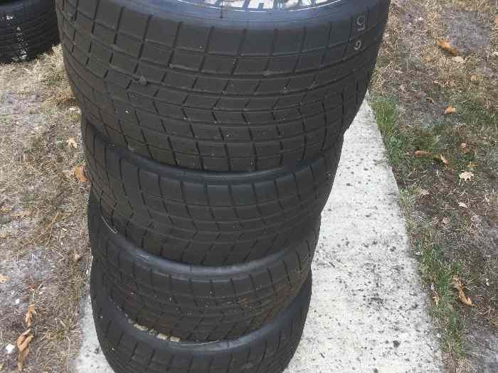 Pneus MICHELIN Pluie