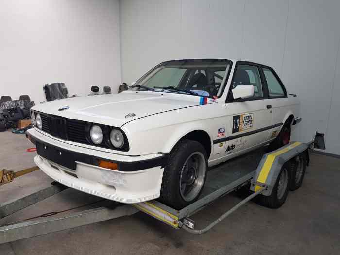 BMW E30 325i 0