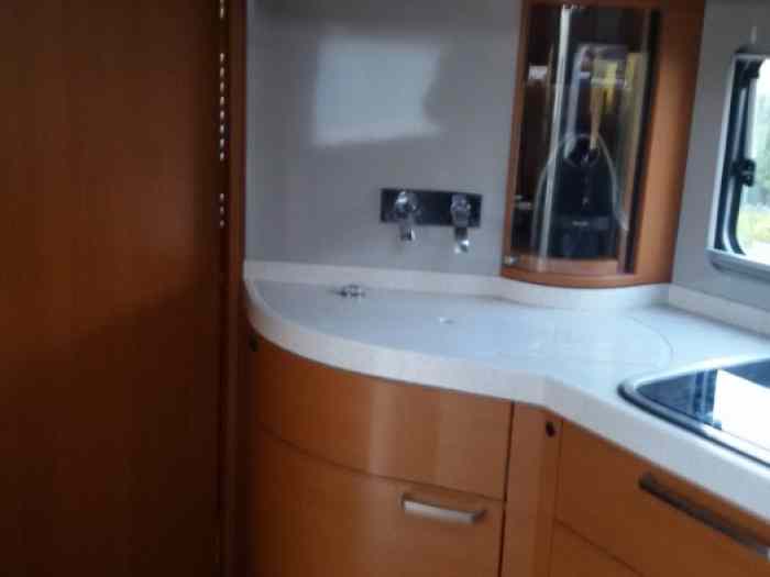 camping car Niesmann Flair poids lourd, Grande soute, attelage 4