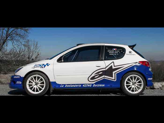 206 RC f2000 2