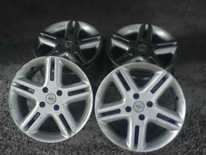 Jantes alu Momo 15 pouces
