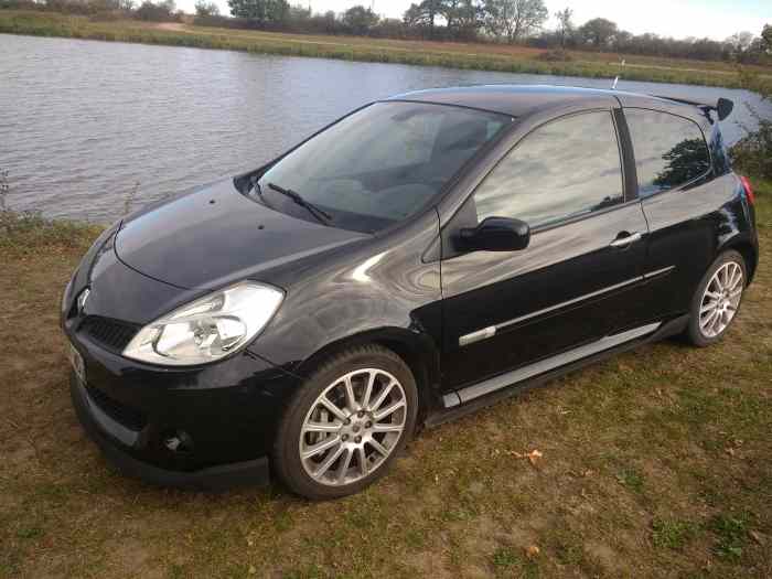 Renault Clio 3 RS 0
